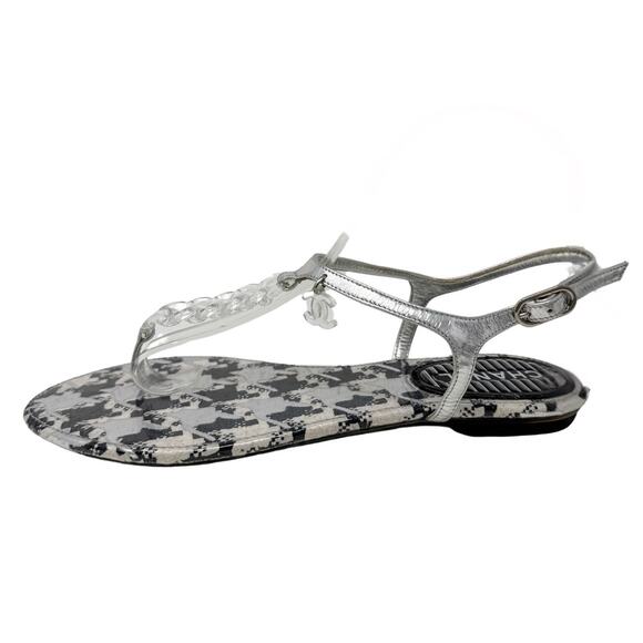 CHANEL Shoes - Chanel Clear Acrylic Chain CC Logo PVC Houndstooth Thong Flat Sandal size 39